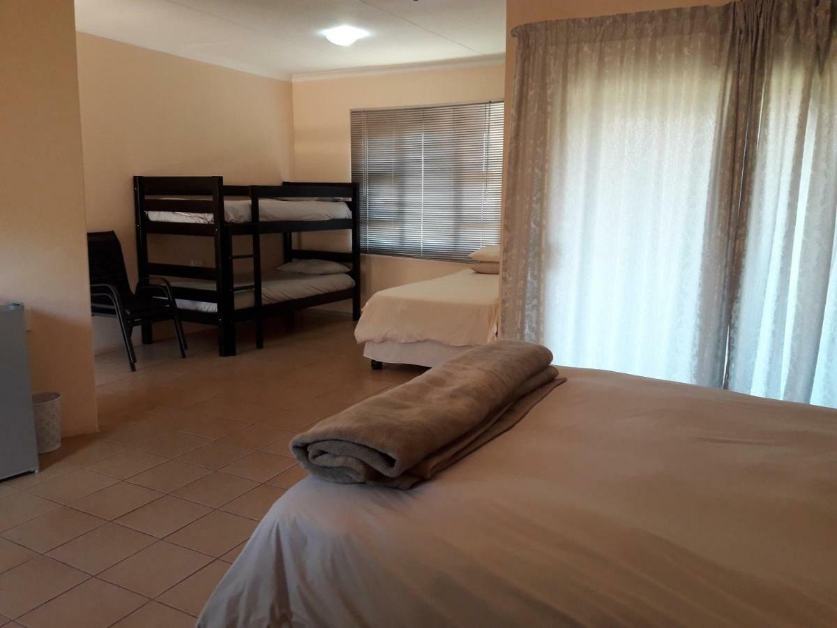 Hluhluwe Gate Safari Camp Hotel Ngoại thất bức ảnh